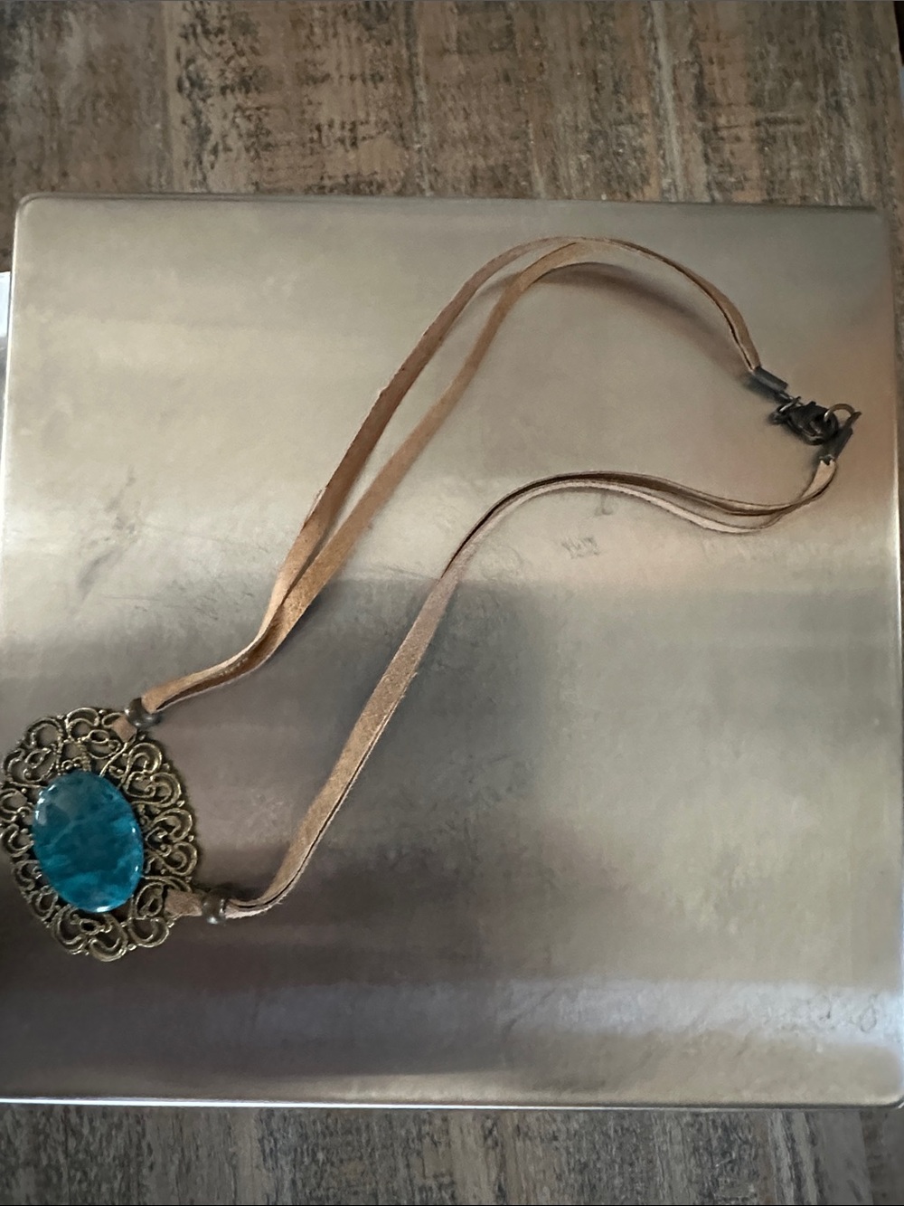 Vintage-Style Blue Pendant Necklace on Leather